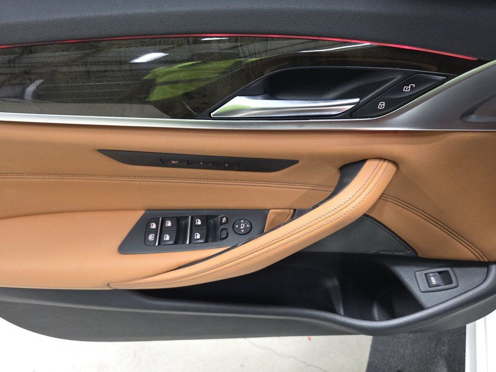 2019 BMW 5 Series EXECUTIVE PACKAGE! M PACK! PREMIUM PACK 2 PARK ASSIST! CLEAN - 22931691 - 12