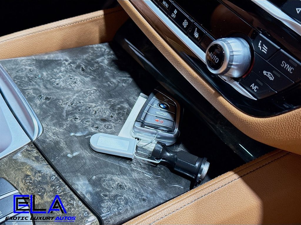 2019 BMW 5 Series EXECUTIVE PACKAGE! M PACK! PREMIUM PACK 2 PARK ASSIST! CLEAN  - 22931691 - 36