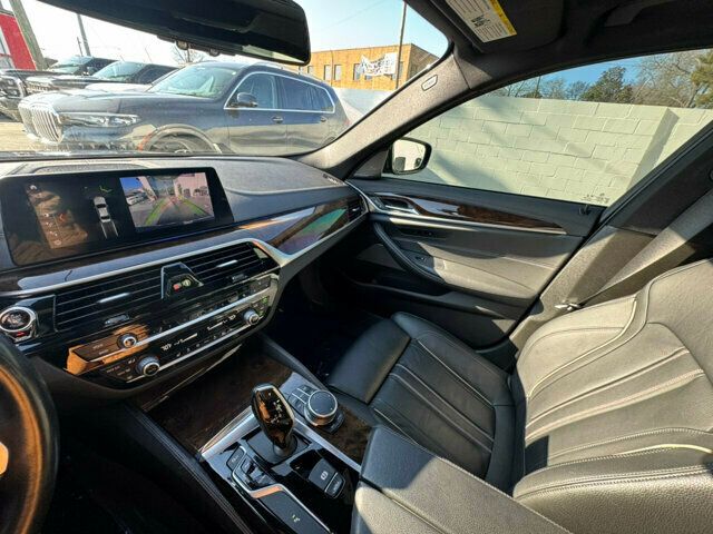 2019 BMW 5 Series LocalTradeM-550iX-Drive/HeatedLeatherSeats/BackupCamera/NAV - 22730569 - 28