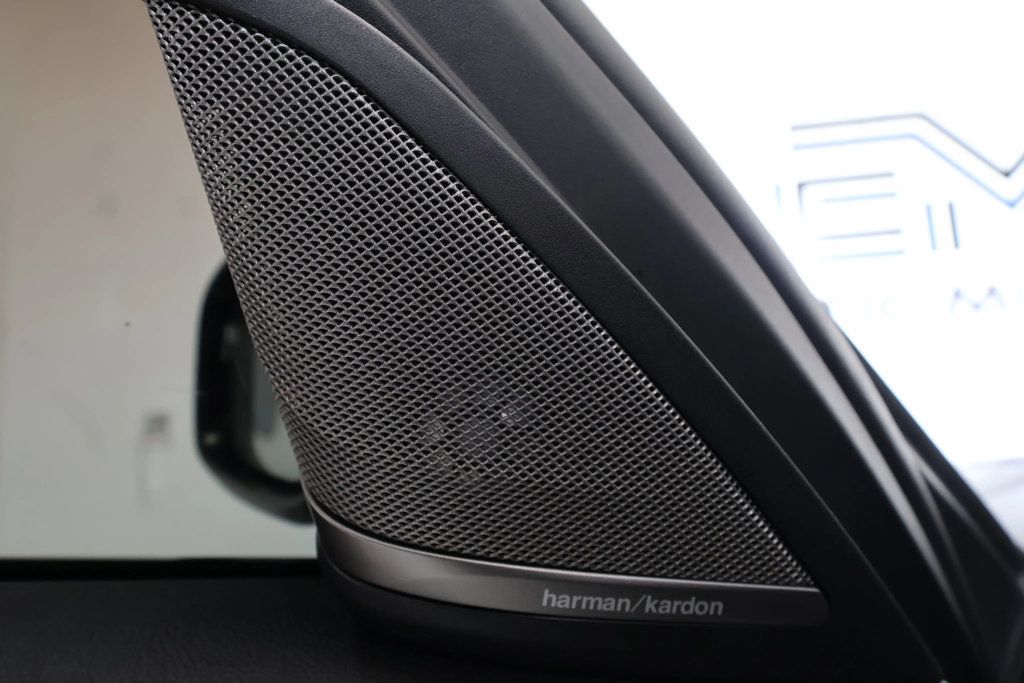 2019 BMW 5 Series M550i xDrive - 22906717 - 16