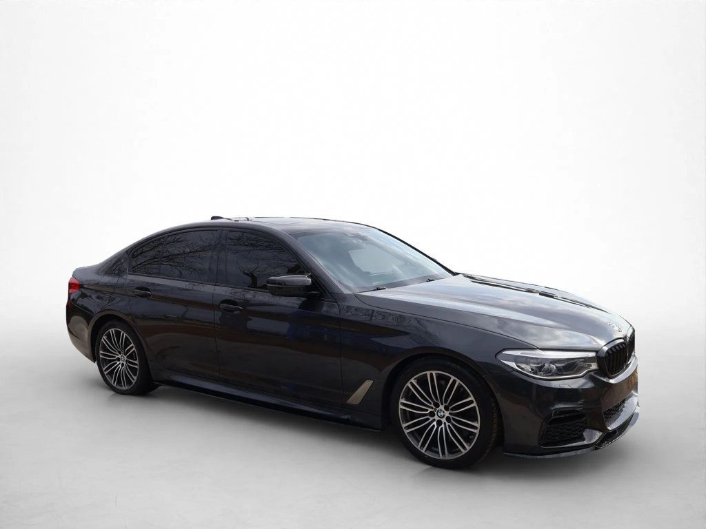 2019 BMW 5 Series M550i xDrive - 23042175 - 5