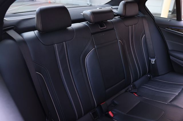 2019 BMW 5 Series M550i xDrive - 22979794 - 16