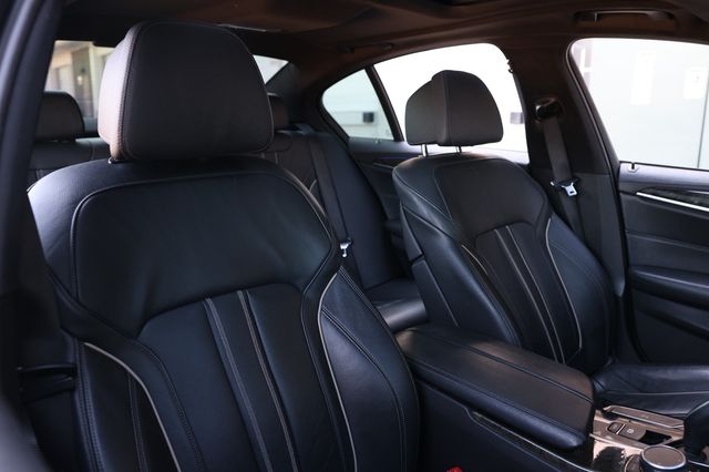 2019 BMW 5 Series M550i xDrive - 22979794 - 20