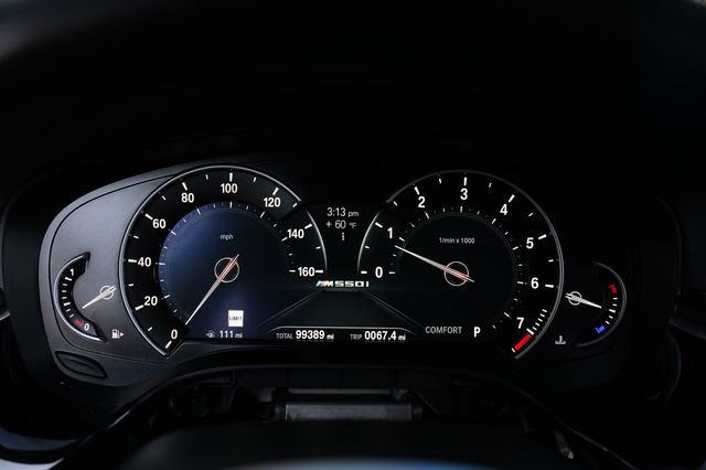 2019 BMW 5 Series M550i xDrive - 22979794 - 35