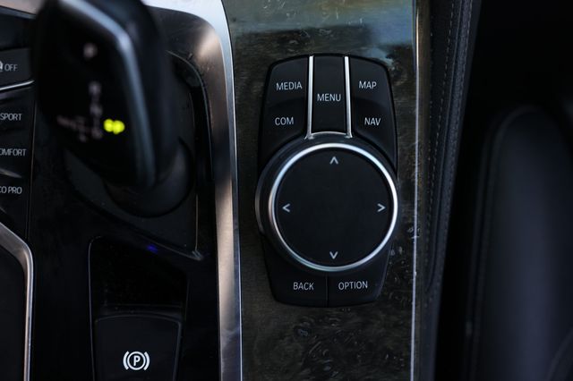 2019 BMW 5 Series M550i xDrive - 22979794 - 48