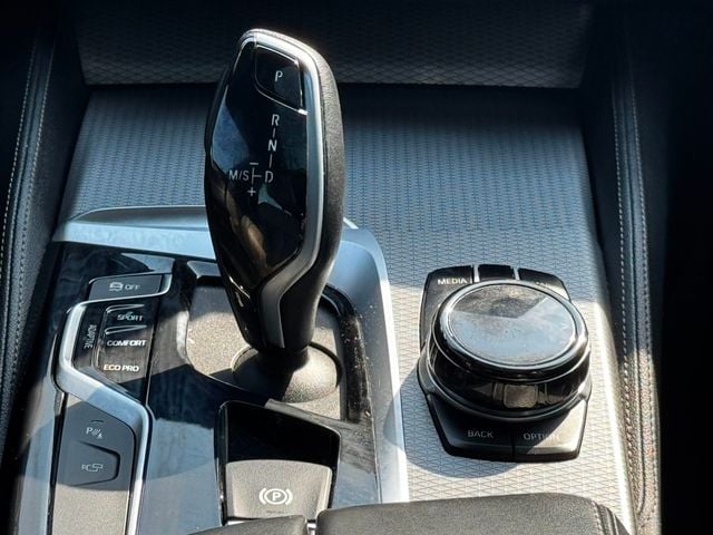 2019 BMW 5 Series M550i xDrive - 22998579 - 21