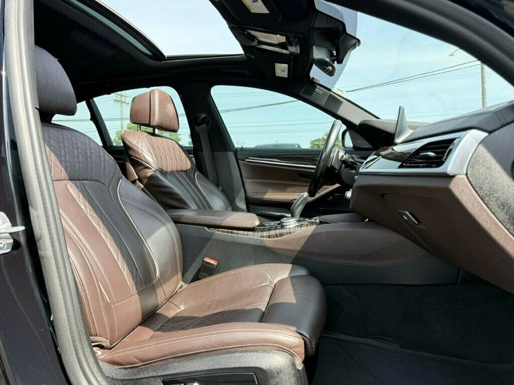 2019 Bmw M550i xDrive Sedan photo 13