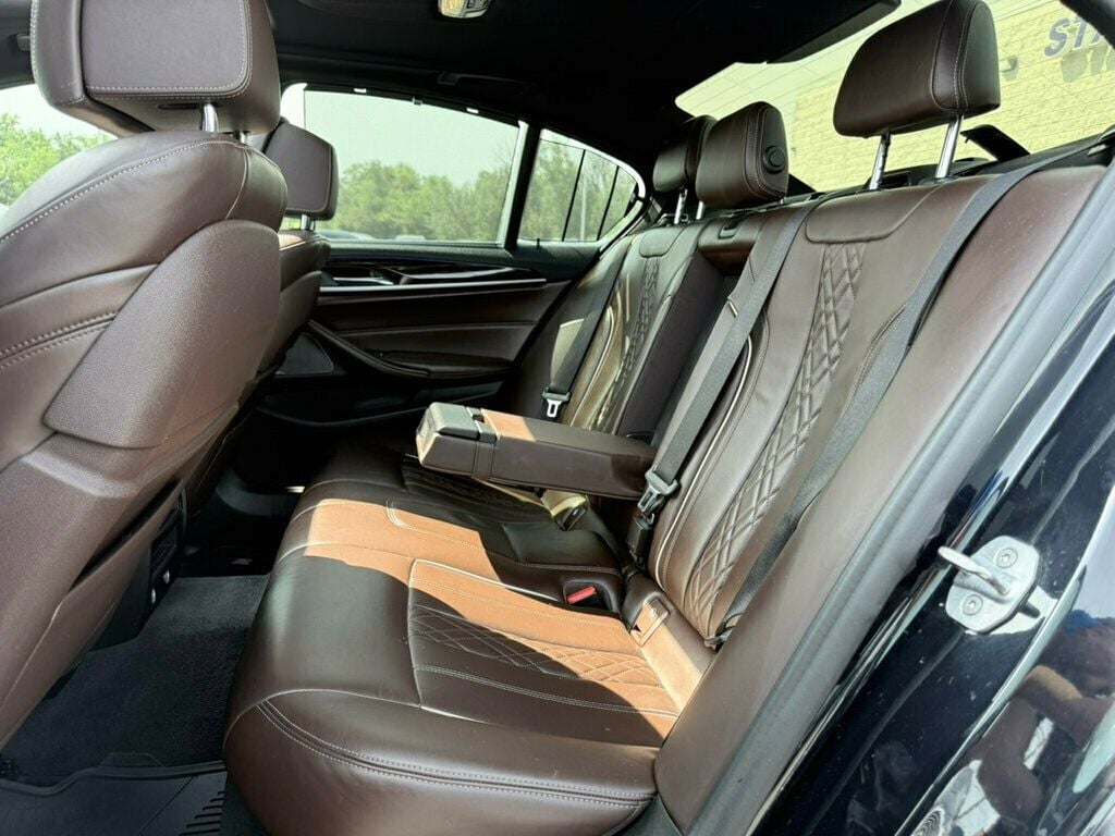 2019 Bmw M550i xDrive Sedan photo 17