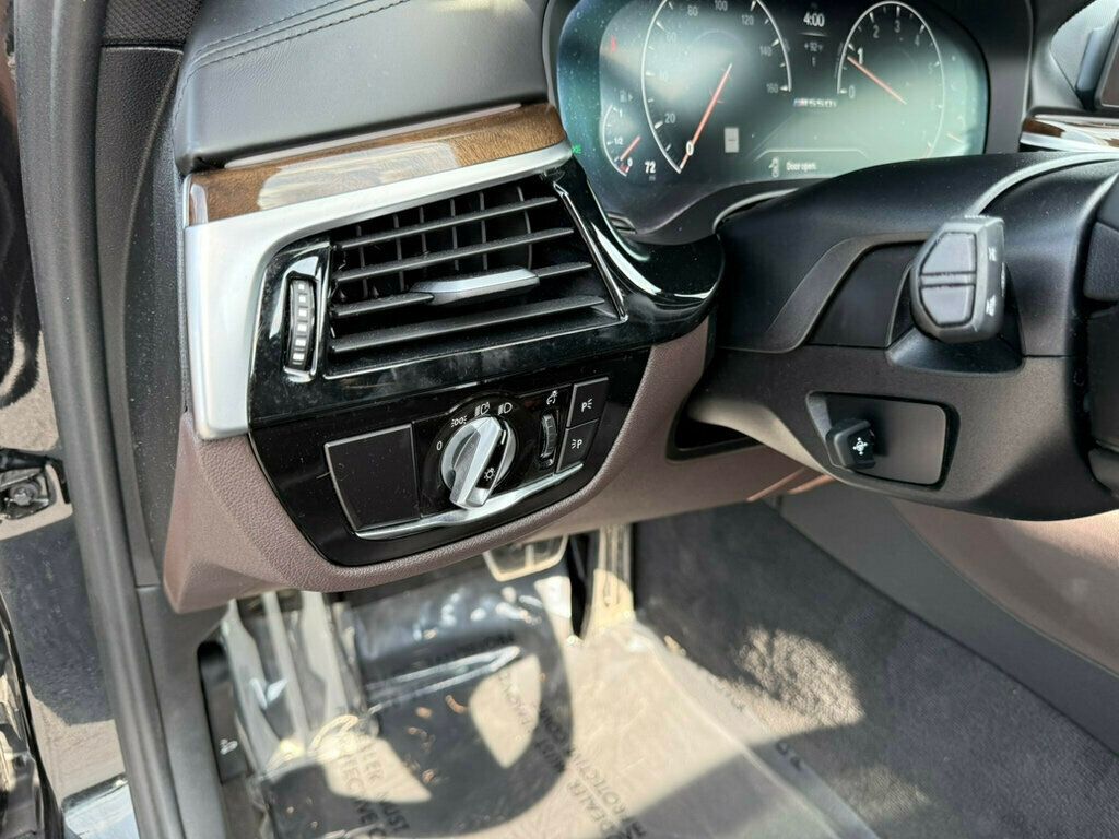 2019 Bmw M550i xDrive Sedan photo 36