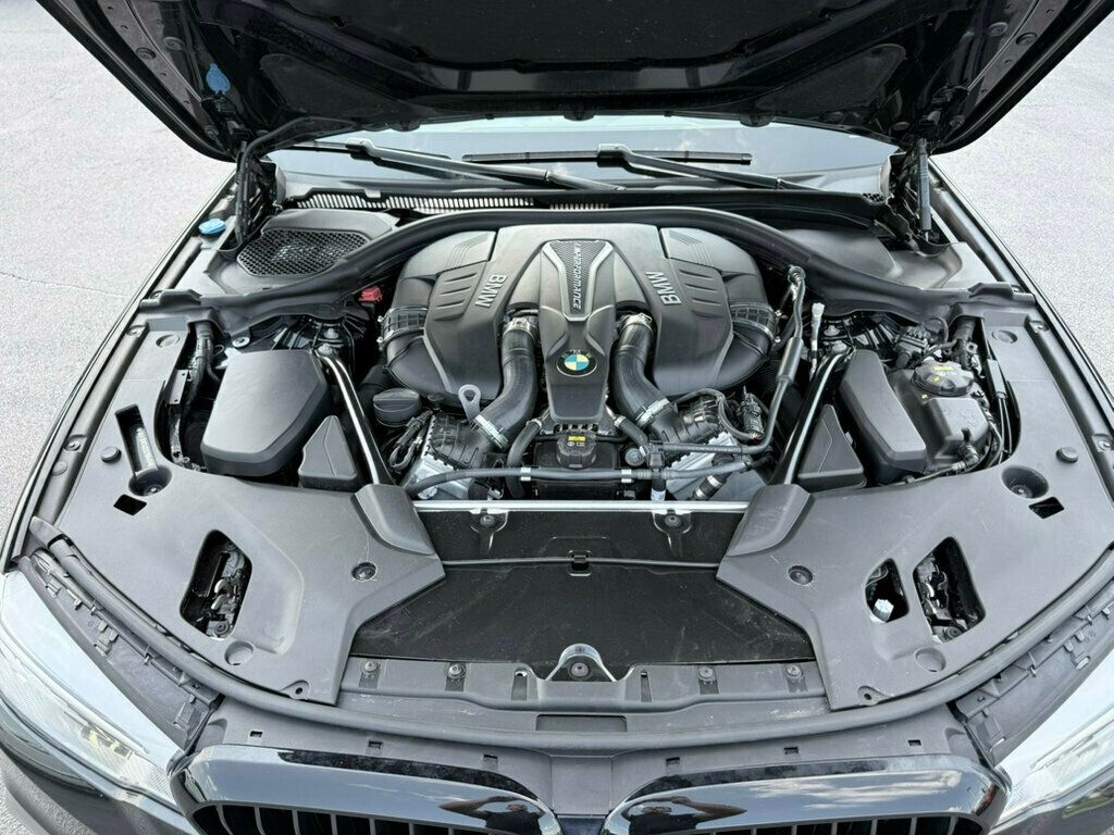 2019 Bmw M550i xDrive Sedan photo 44