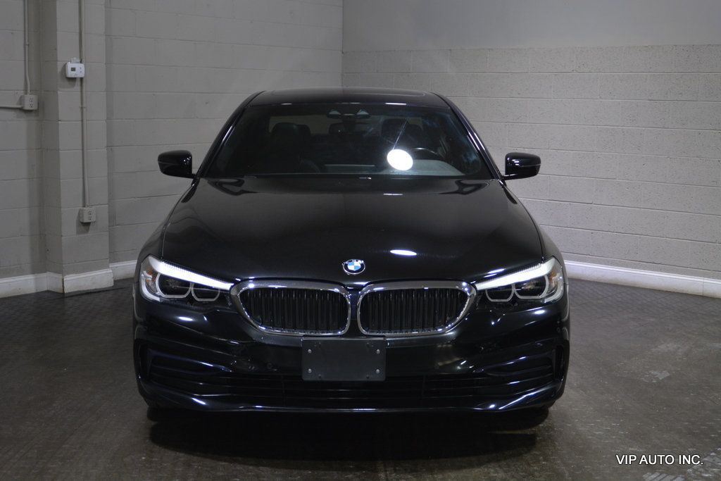 2019 BMW 5 Series SPORT - 21978554 - 12