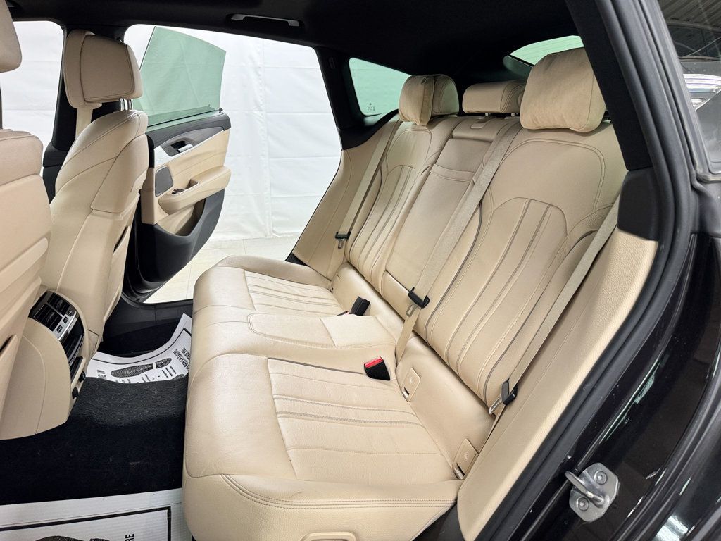 2019 BMW 6 Series 640i xDrive Gran Turismo - 23044165 - 9