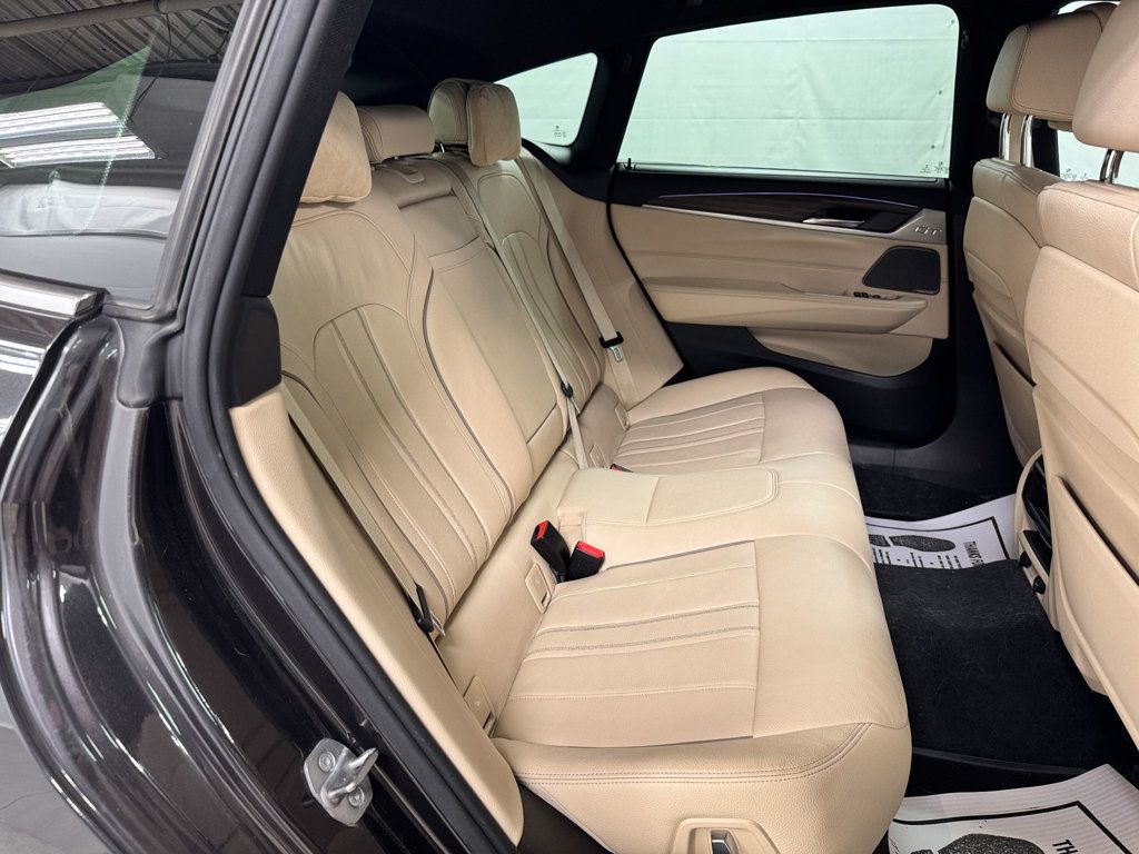 2019 BMW 6 Series 640i xDrive Gran Turismo - 23044165 - 10