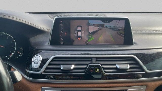 2019 BMW 7 Series 740i - 23078837 - 16