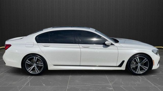 2019 BMW 7 Series 740i - 23078837 - 8