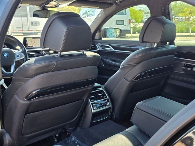 2019 BMW 7 Series 740i - 23005128 - 19