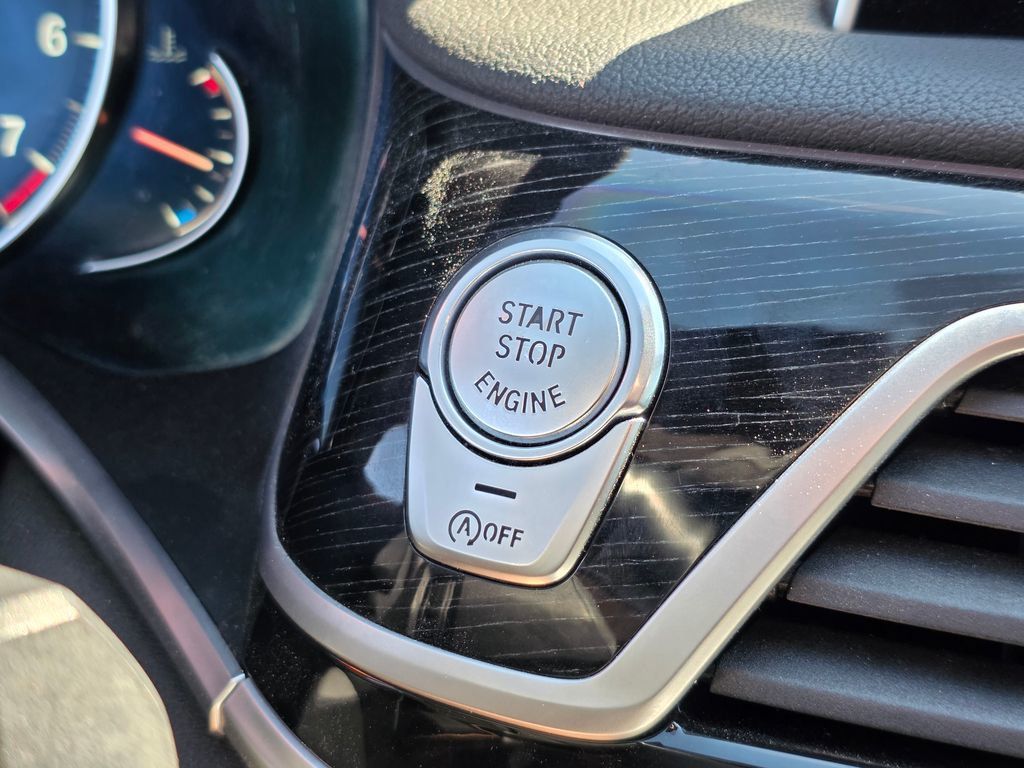 2019 BMW 7 Series 740i - 23005128 - 36