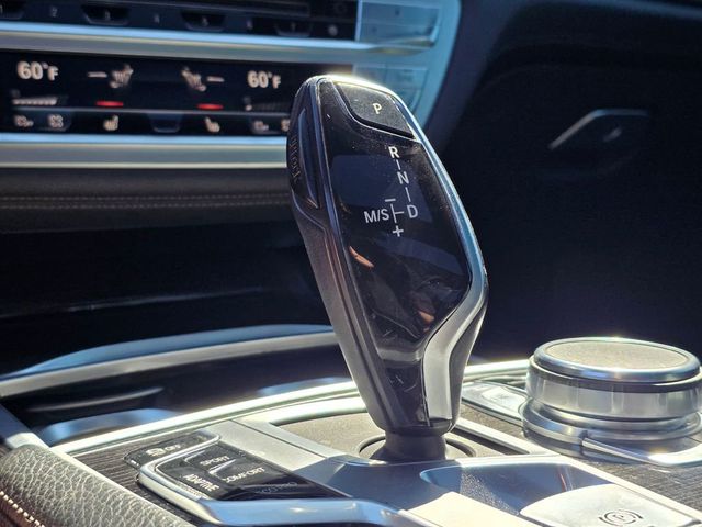 2019 BMW 7 Series 740i - 23005128 - 38