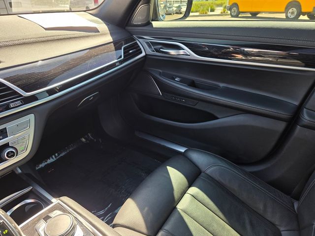 2019 BMW 7 Series 740i - 23005128 - 43