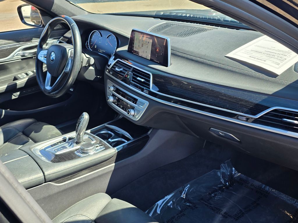 2019 BMW 7 Series 740i - 23005128 - 8