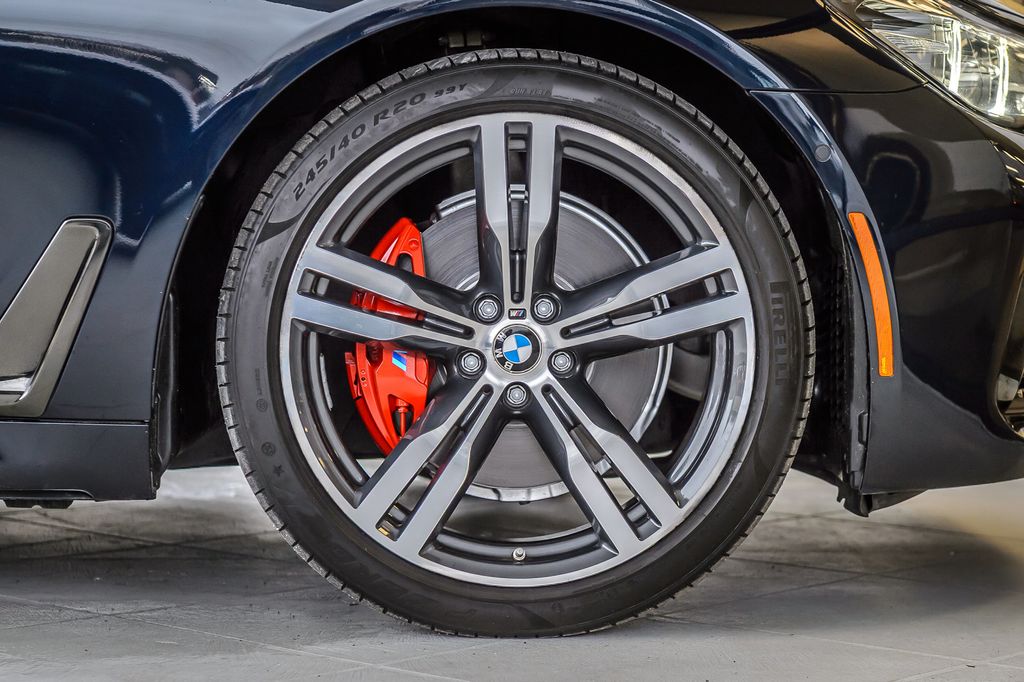 2019 BMW 7 Series 740i M SPORT - NAV - PANO ROOF - CARBON CORE - GORGEOUS - 22977039 - 15