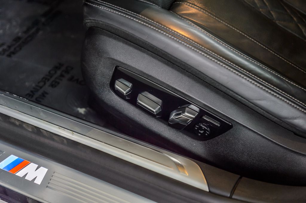 2019 BMW 7 Series 740i M SPORT - NAV - PANO ROOF - CARBON CORE - GORGEOUS - 22977039 - 39