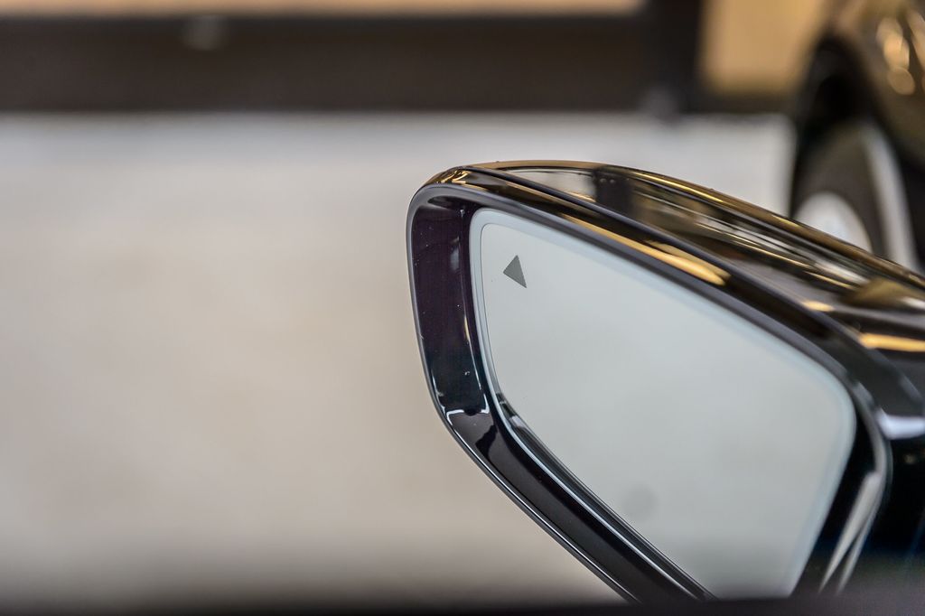 2019 BMW 7 Series 740i M SPORT - NAV - PANO ROOF - CARBON CORE - GORGEOUS - 22977039 - 50