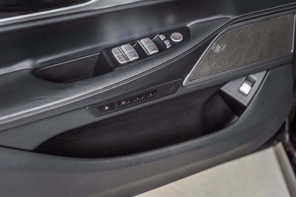 2019 BMW 7 Series 740i M SPORT - NAV - PANO ROOF - CARBON CORE - GORGEOUS - 22977039 - 52