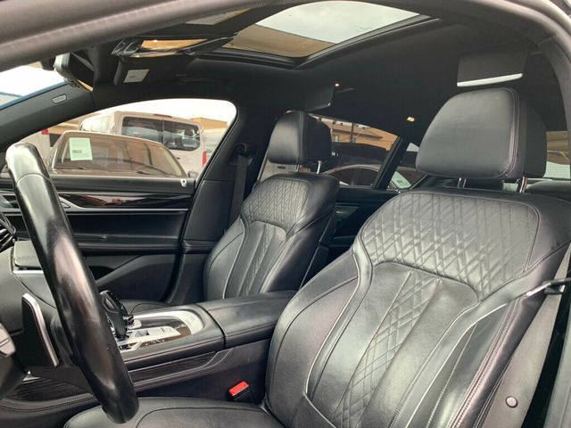 2019 BMW 7 Series 740i M Sport pkg Heads-up display - 22968712 - 23