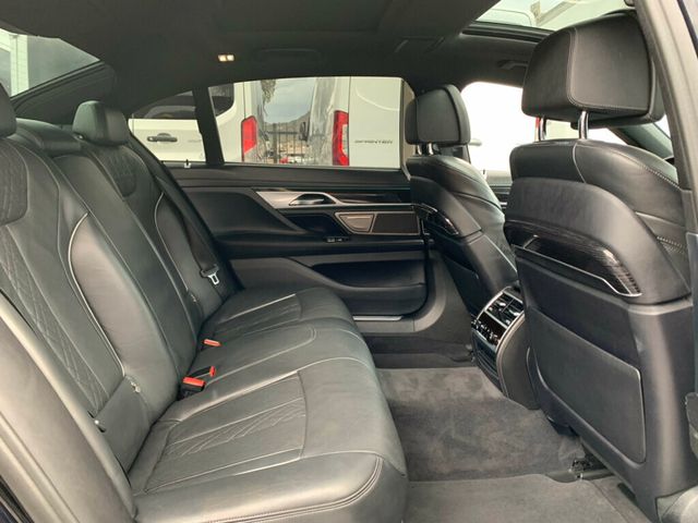 2019 BMW 7 Series 740i M Sport pkg Heads-up display - 22968712 - 34