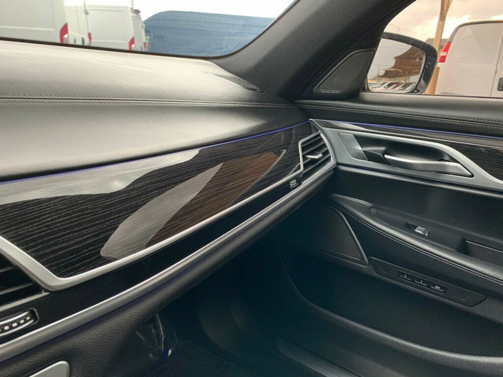 2019 BMW 7 Series 740i M Sport pkg Heads-up display - 22968712 - 51