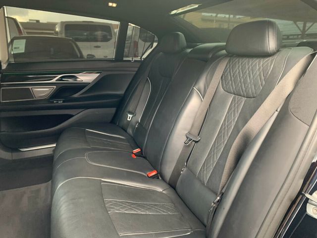 2019 BMW 7 Series 740i M Sport pkg Heads-up display - 22968712 - 8