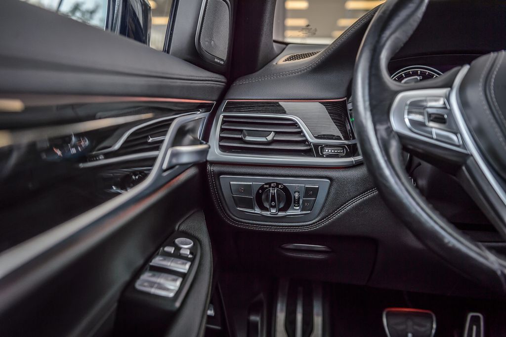 2019 BMW 7 Series 740i M SPORT - SINGAPOR GRAY - PANO ROOF - CARBON CORE -GORGEOUS - 23036509 - 25