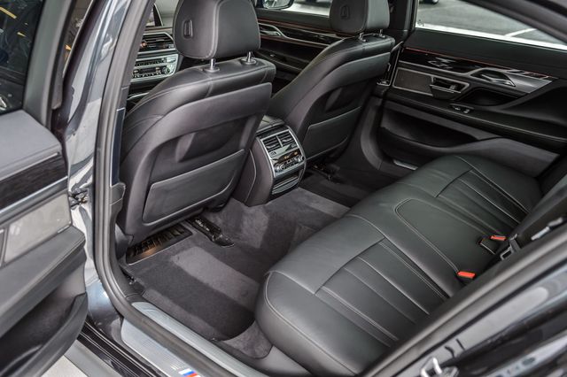 2019 BMW 7 Series 740i M SPORT - SINGAPOR GRAY - PANO ROOF - CARBON CORE -GORGEOUS - 23036509 - 42