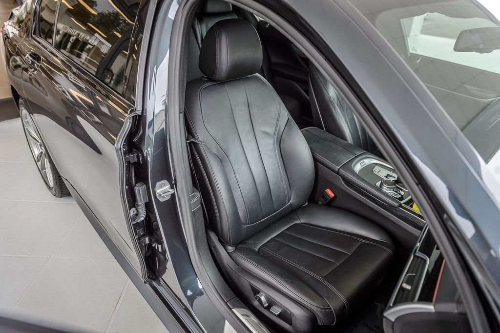 2019 BMW 7 Series 740i M SPORT - SINGAPOR GRAY - PANO ROOF - CARBON CORE -GORGEOUS - 23036509 - 46