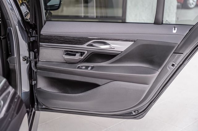 2019 BMW 7 Series 740i M SPORT - SINGAPOR GRAY - PANO ROOF - CARBON CORE -GORGEOUS - 23036509 - 56