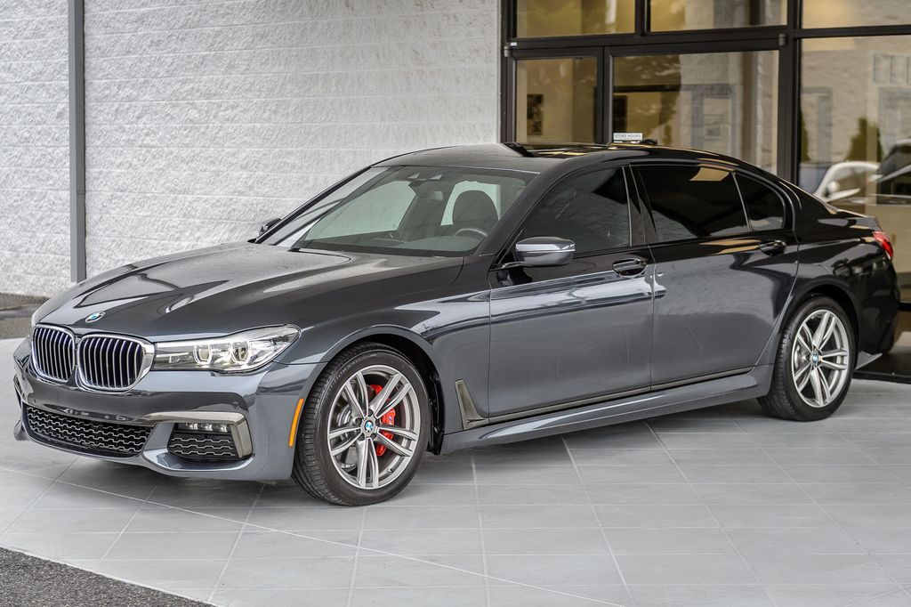 2019 BMW 7 Series 740i M SPORT - SINGAPOR GRAY - PANO ROOF - CARBON CORE -GORGEOUS - 23036509 - 5