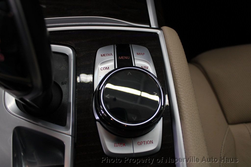 2019 Bmw 740i xDrive Sedan photo 30