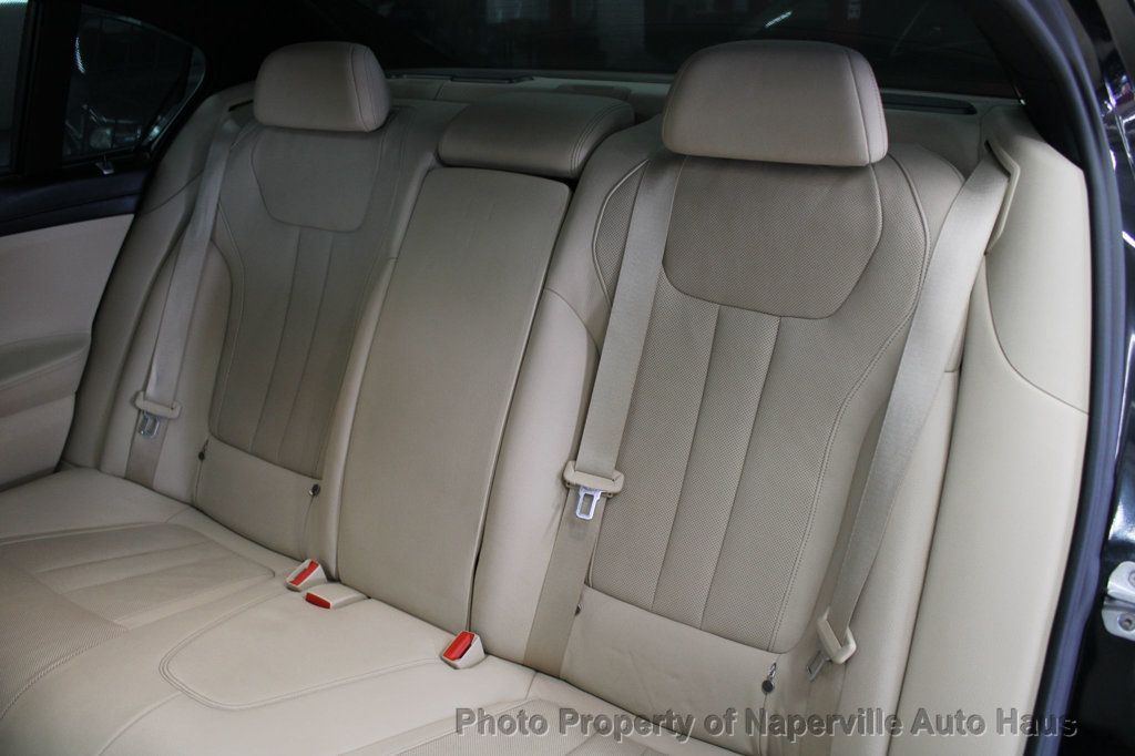 2019 Bmw 740i xDrive Sedan photo 37