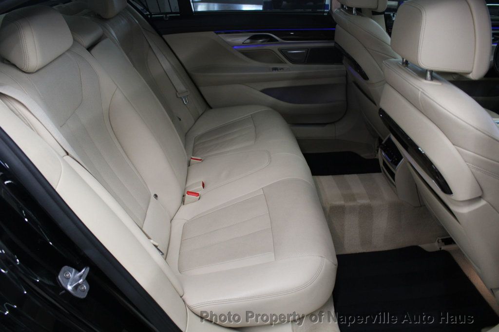 2019 Bmw 740i xDrive Sedan photo 41