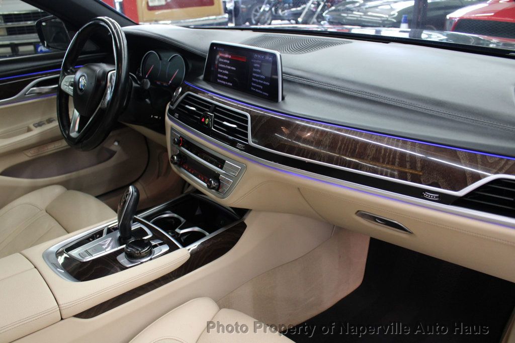 2019 Bmw 740i xDrive Sedan photo 48
