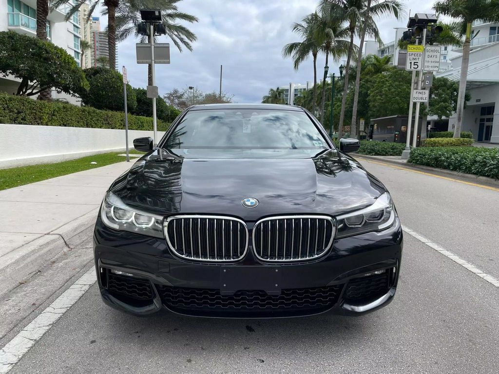 2019 BMW 7 Series 740i xDrive - 22317801 - 4