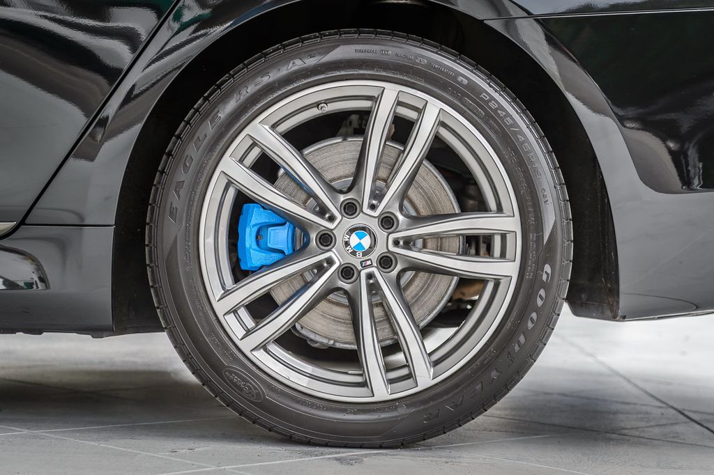 2019 BMW 7 Series 740i xDRIVE - M SPORT - BEST COLORS - NAV - PANO ROOF - LOADED - 22994323 - 14