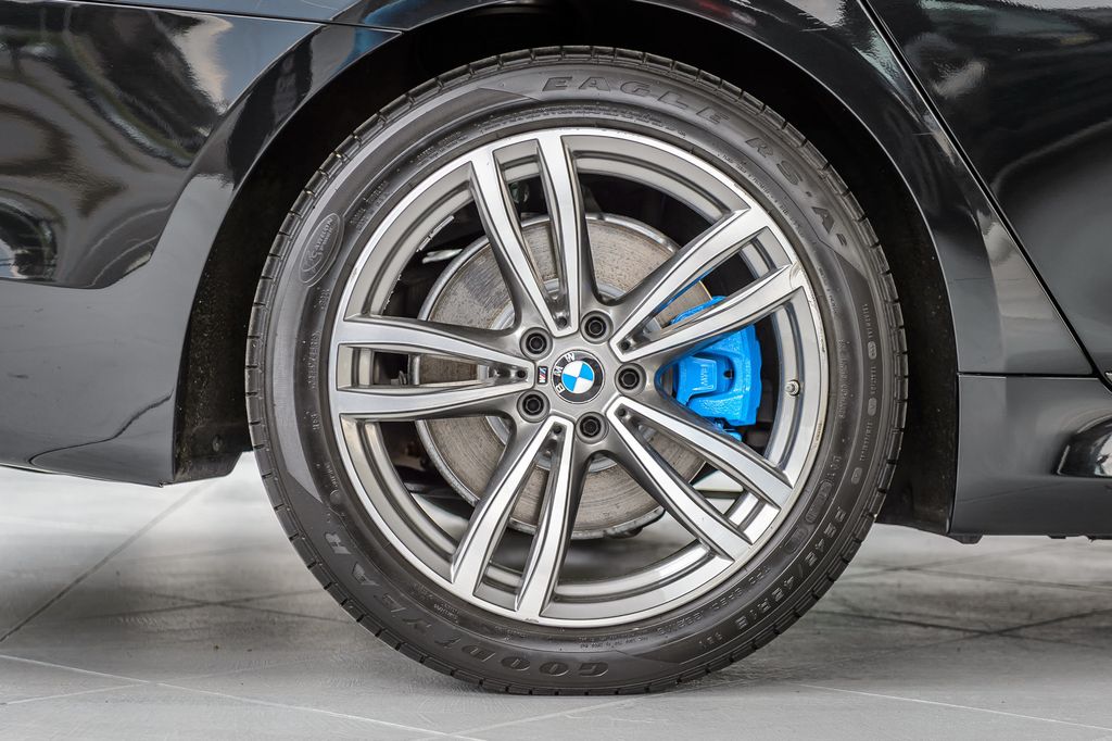 2019 BMW 7 Series 740i xDRIVE - M SPORT - BEST COLORS - NAV - PANO ROOF - LOADED - 22994323 - 15
