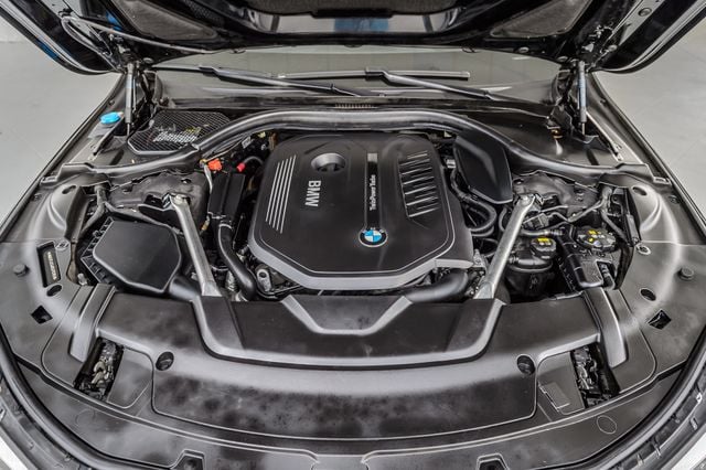 2019 BMW 7 Series 740i xDRIVE - M SPORT - BEST COLORS - NAV - PANO ROOF - LOADED - 22994323 - 17