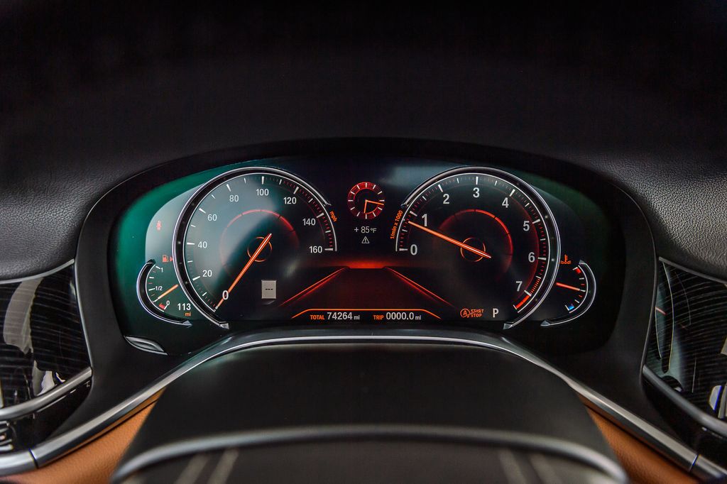 2019 BMW 7 Series 740i xDRIVE - M SPORT - BEST COLORS - NAV - PANO ROOF - LOADED - 22994323 - 18