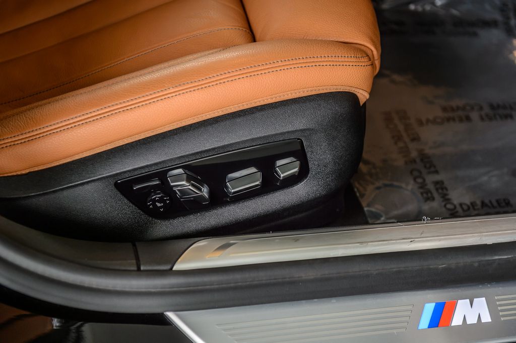 2019 BMW 7 Series 740i xDRIVE - M SPORT - BEST COLORS - NAV - PANO ROOF - LOADED - 22994323 - 47