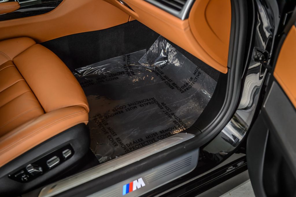 2019 BMW 7 Series 740i xDRIVE - M SPORT - BEST COLORS - NAV - PANO ROOF - LOADED - 22994323 - 48