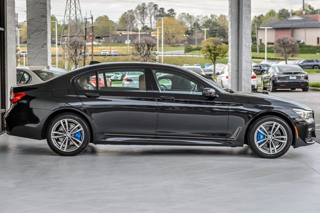 2019 BMW 7 Series 740i xDRIVE - M SPORT - BEST COLORS - NAV - PANO ROOF - LOADED - 22994323 - 57