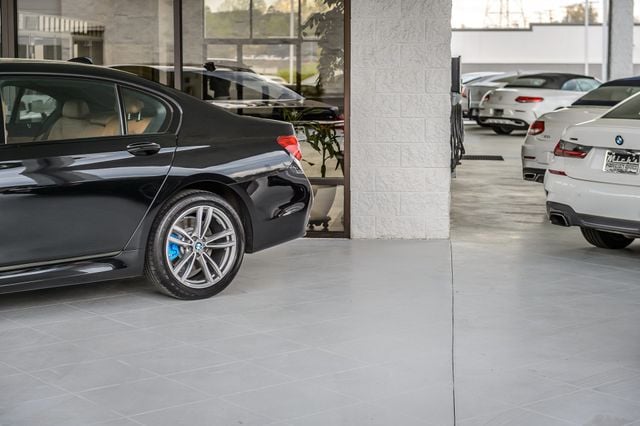 2019 BMW 7 Series 740i xDRIVE - M SPORT - BEST COLORS - NAV - PANO ROOF - LOADED - 22994323 - 59